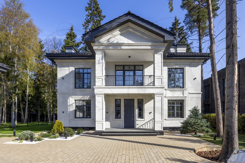 Дом 350 м² на участке 19.5 сот в КП Ново-Успенский фото 1 &mdash; RY Estate